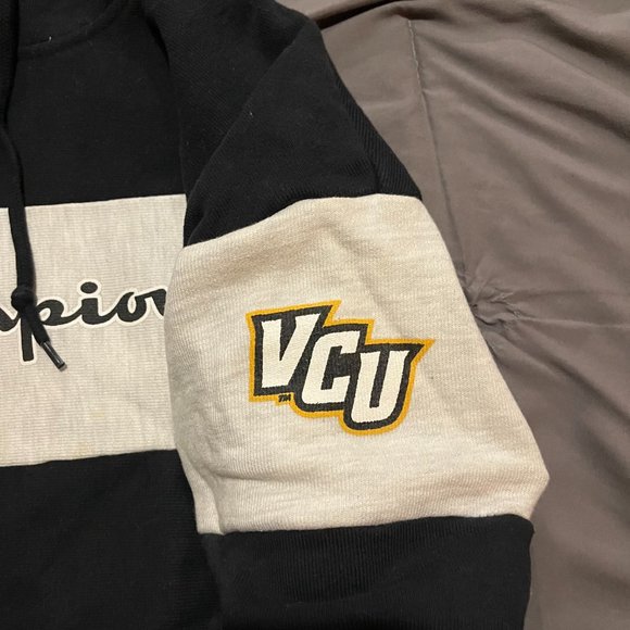 Champion-VCU Cropped Hoodie - Picture 2 of 3